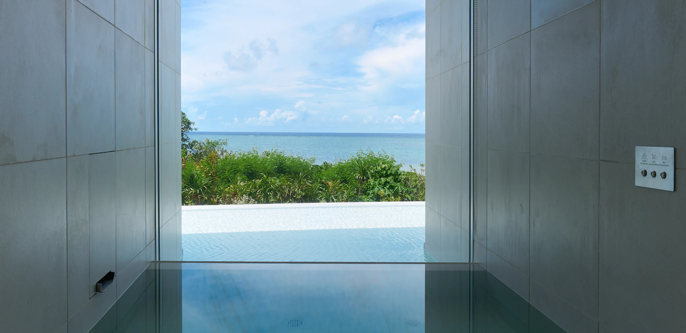 NOT A HOTEL ISHIGAKI EARTH