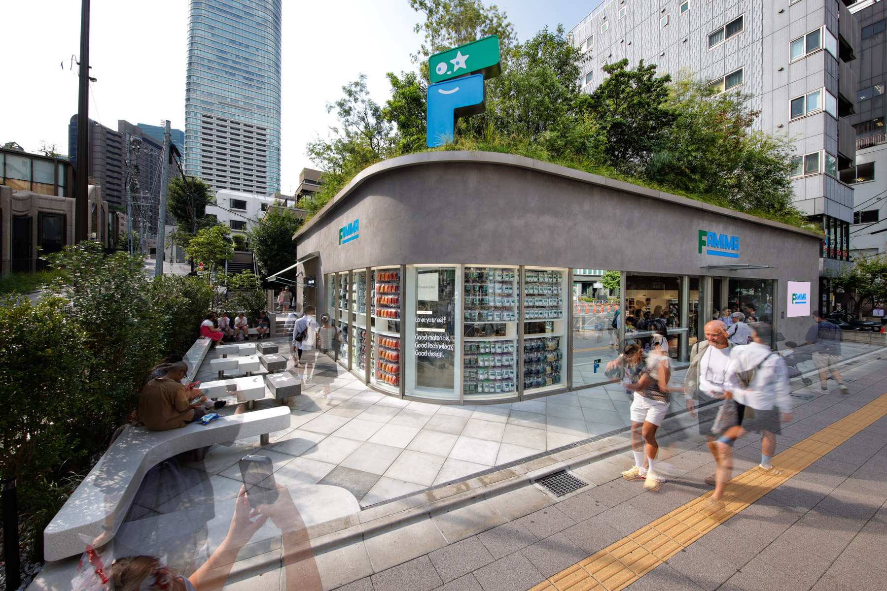 FAMIMA PARK AZABUDAI